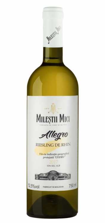 Вино «Univers» 2023 Riesling de Rhin сухое, Milestii Mici. 0,75