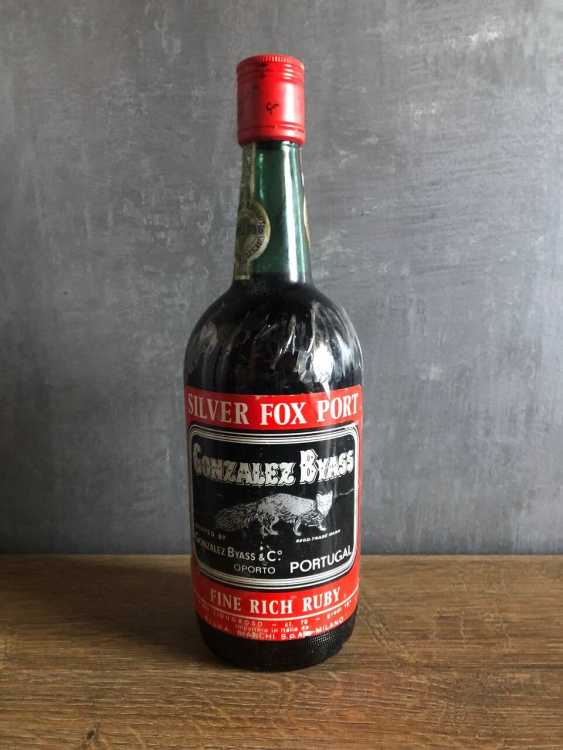 Портвейн  "Silver Fox Port Gonzalez Byass" 0,7L 70-е. 